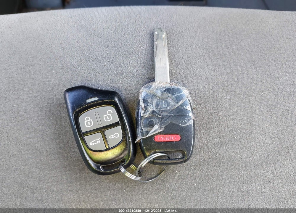 2006 HONDA CIVIC LX VIN: 1HGFA16586L035183
