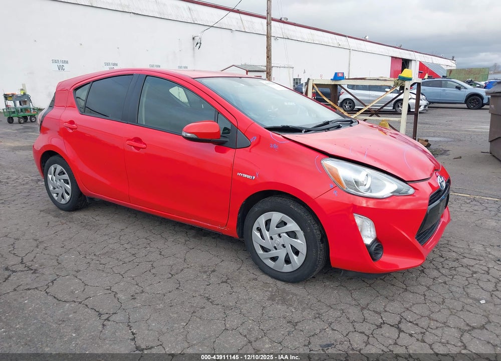 2015 TOYOTA PRIUS C TWO VIN: JTDKDTB32F1584085
