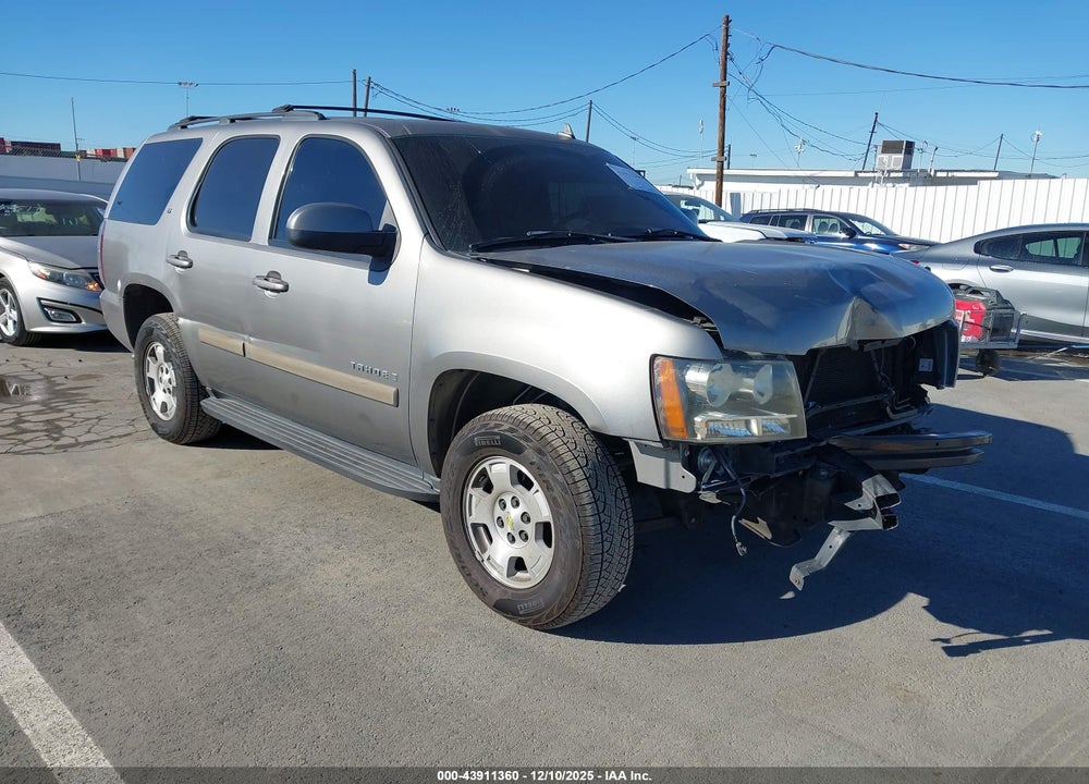 2007 CHEVROLET TAHOE LT VIN: 1GNFC13017R404585