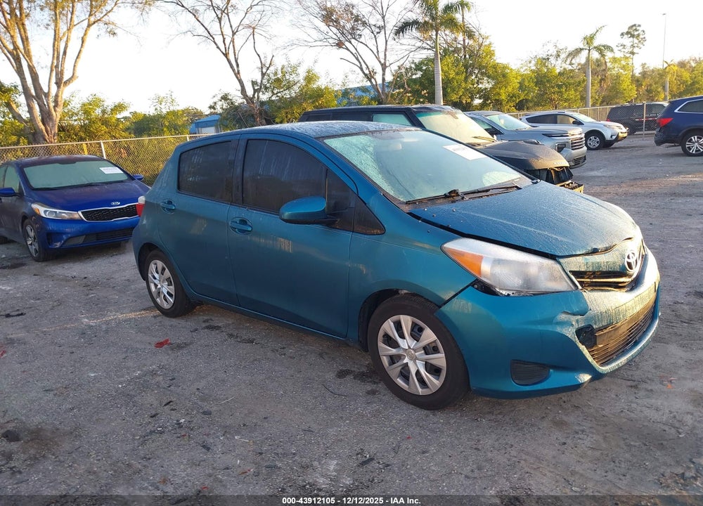 2013 TOYOTA YARIS LE VIN: JTDKTUD35DD557531