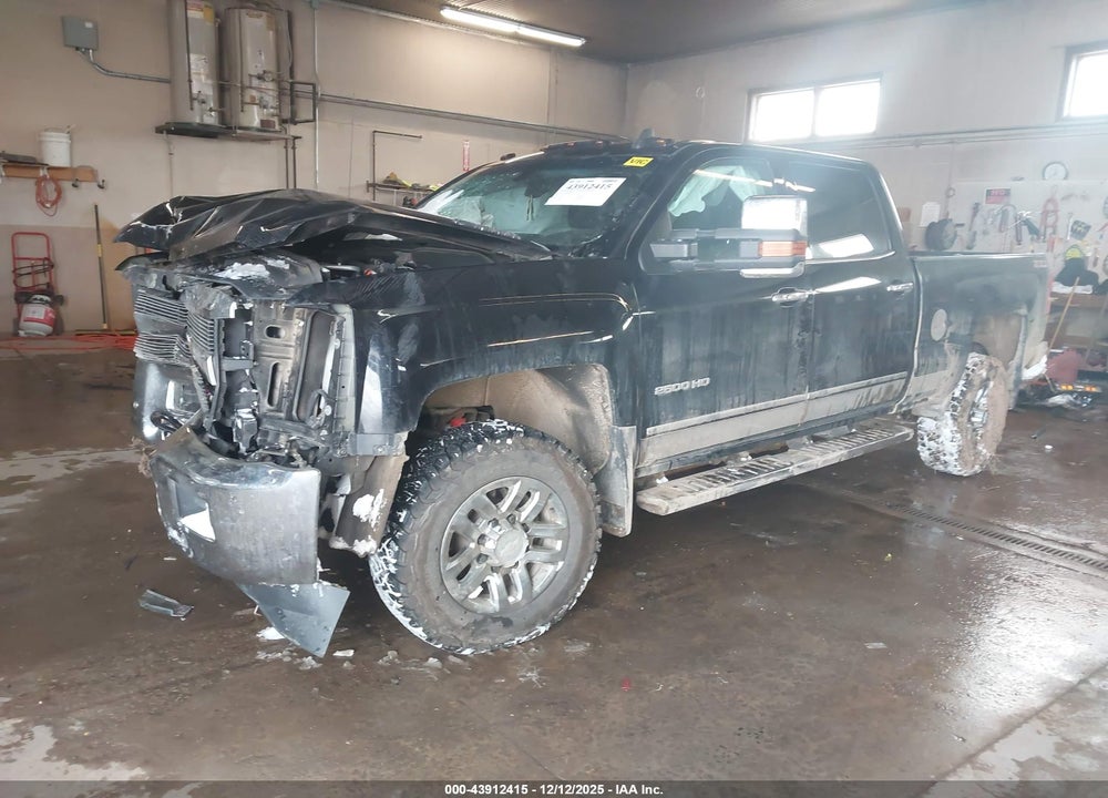 2015 CHEVROLET SILVERADO 2500HD LTZ VIN: 1GC1KWE82FF505480