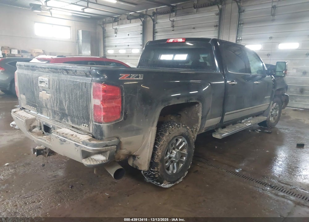 2015 CHEVROLET SILVERADO 2500HD LTZ VIN: 1GC1KWE82FF505480