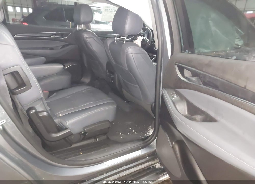 2018 BUICK ENCLAVE PREMIUM VIN: 5GAEVBKW4JJ120966