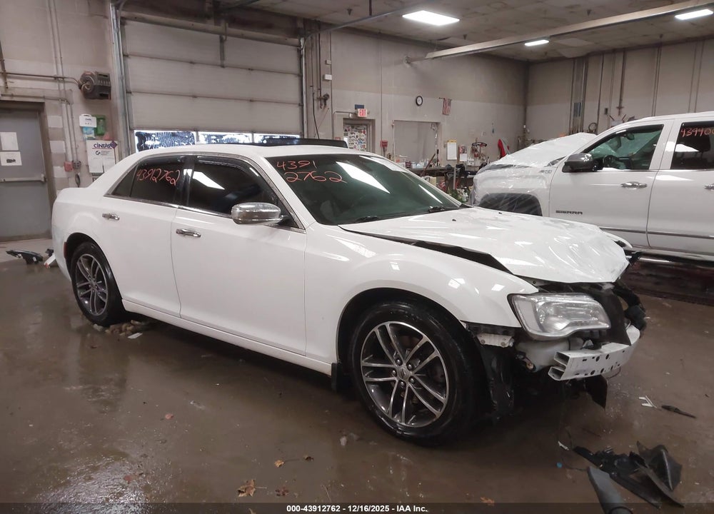 2015 CHRYSLER 300C AWD VIN: 2C3CCAKG9FH820476