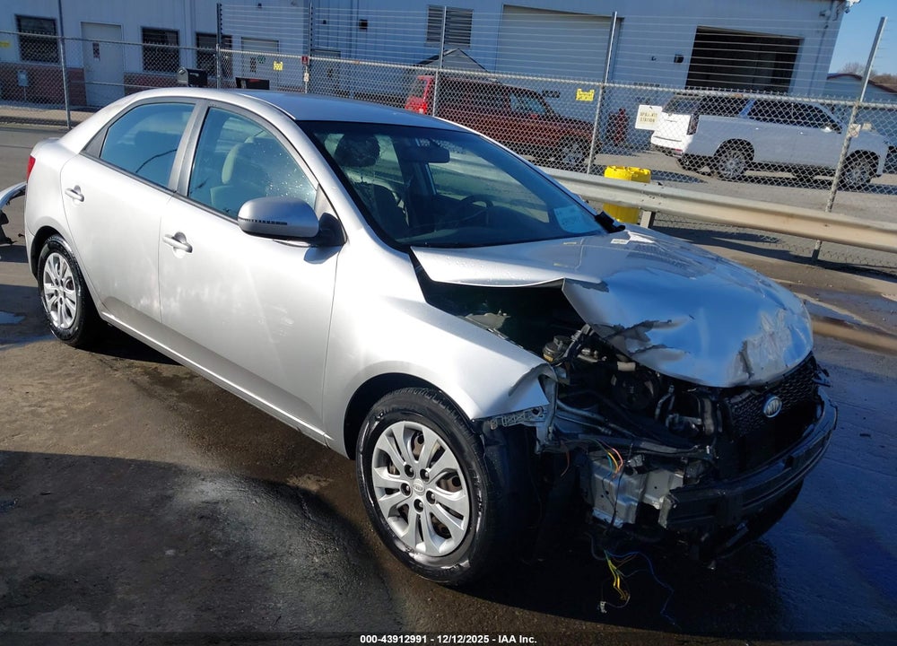 2011 KIA FORTE EX VIN: KNAFU4A26B5449787