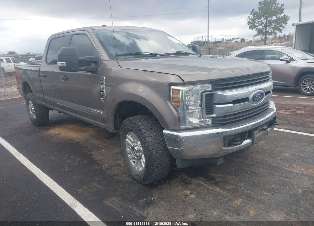 2019 FORD F-250 XLT VIN: 1FT7W2BT2KED39526