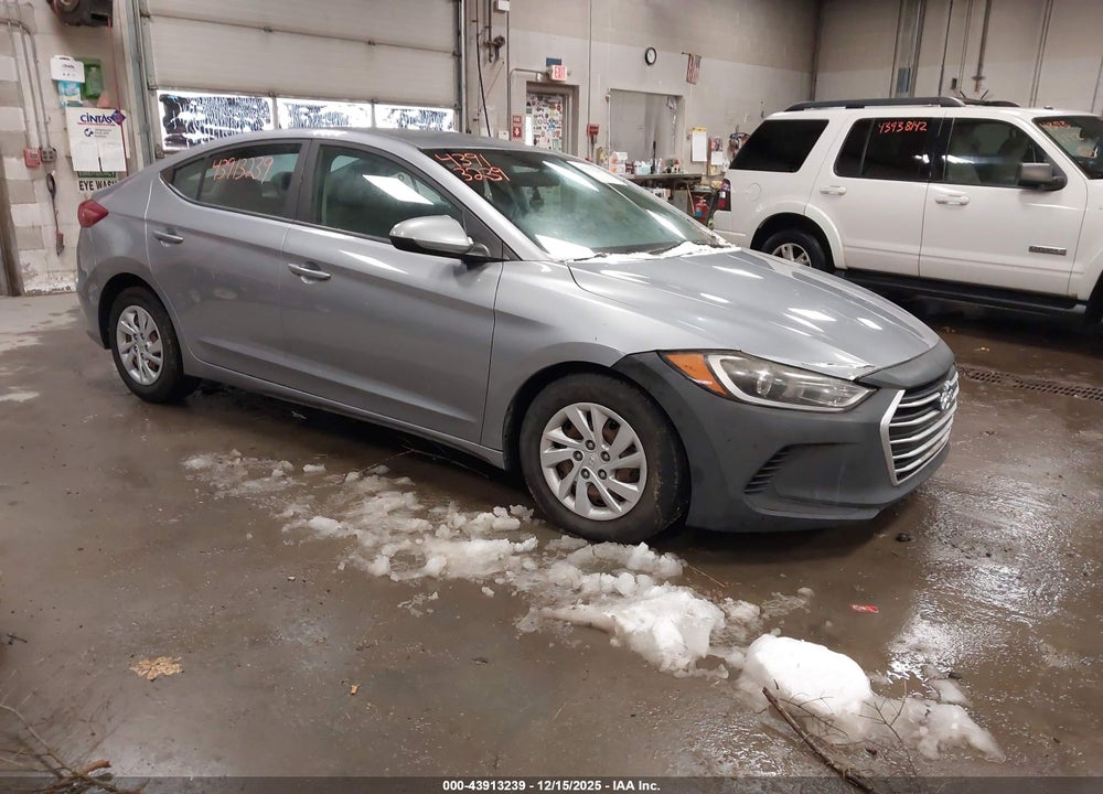 2017 HYUNDAI ELANTRA SE VIN: 5NPD74LF1HH164134