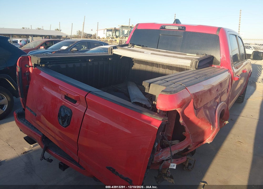 2021 RAM 1500 LAIE  4X4 5'7 BOX VIN: 1C6SRFJT2MN579602