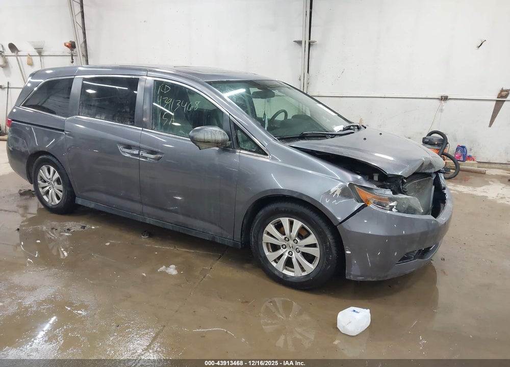 2015 HONDA ODYSSEY EX-L VIN: 5FNRL5H60FB028136