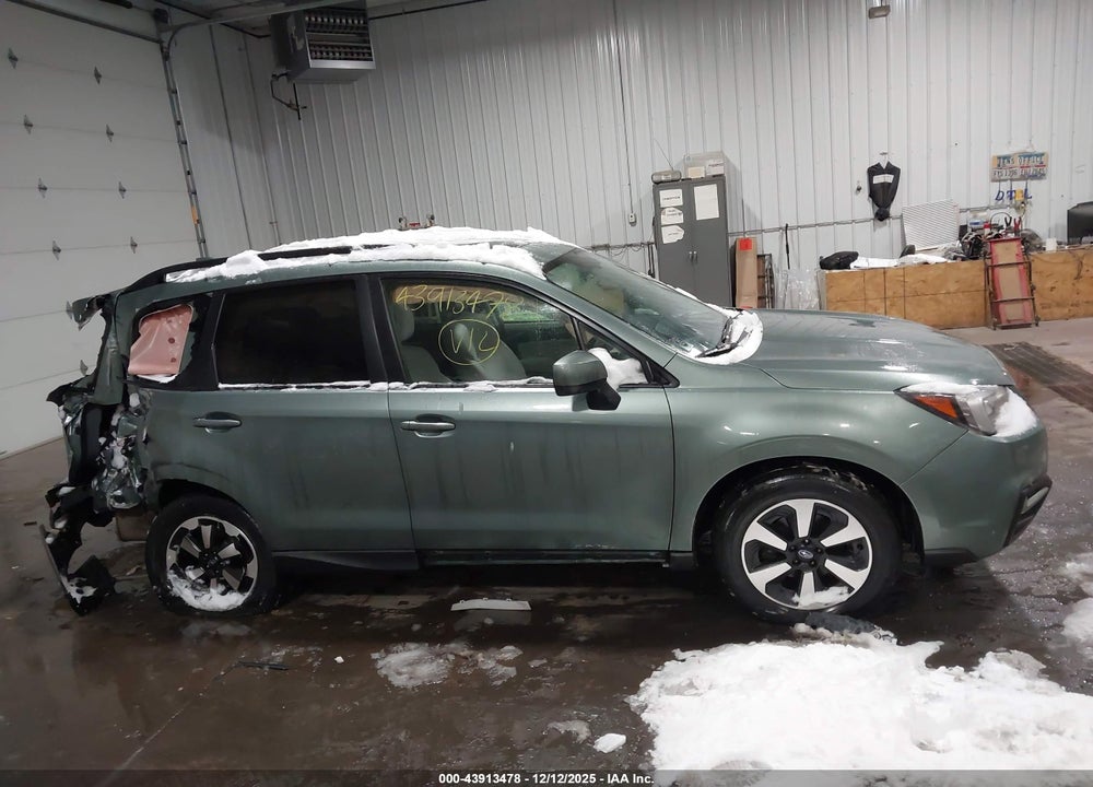 2017 SUBARU FORESTER 2.5I PREMIUM VIN: JF2SJAEC6HH495348