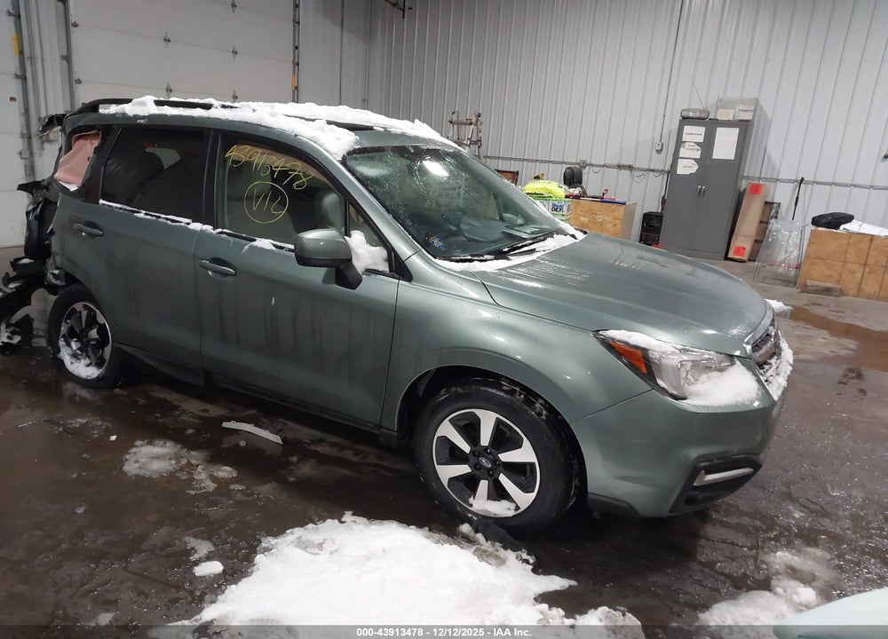 2017 SUBARU FORESTER 2.5I PREMIUM VIN: JF2SJAEC6HH495348