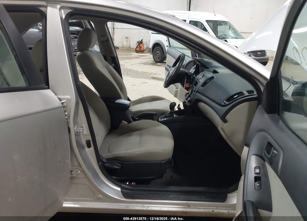 2012 KIA FORTE EX VIN: KNAFU4A25C5498660