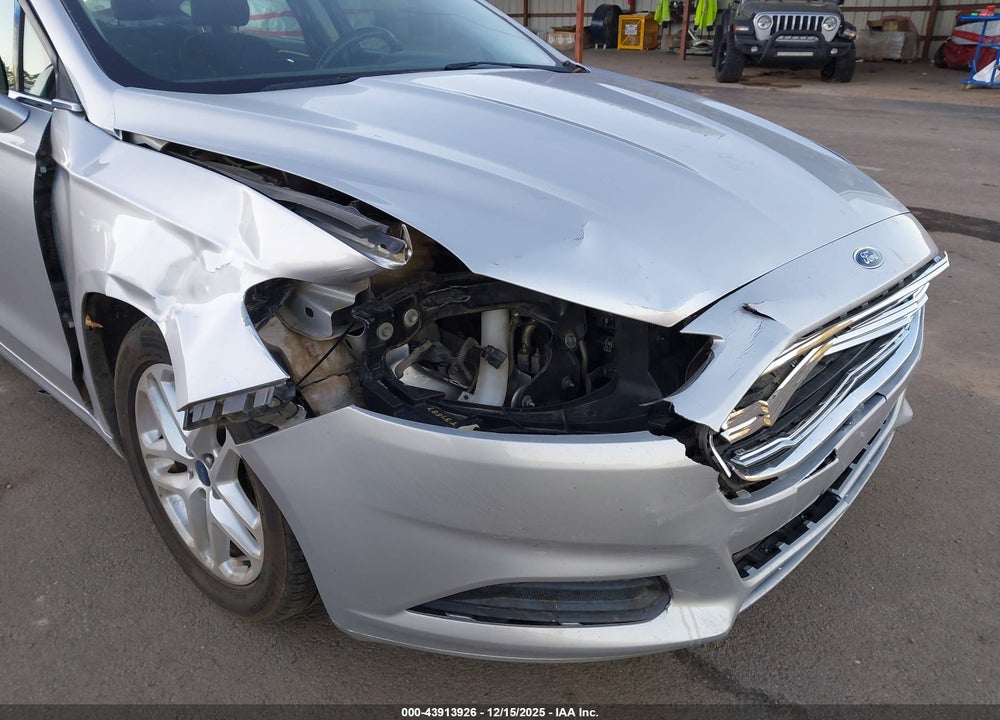 2015 FORD FUSION SE VIN: 1FA6P0H7XF5114077