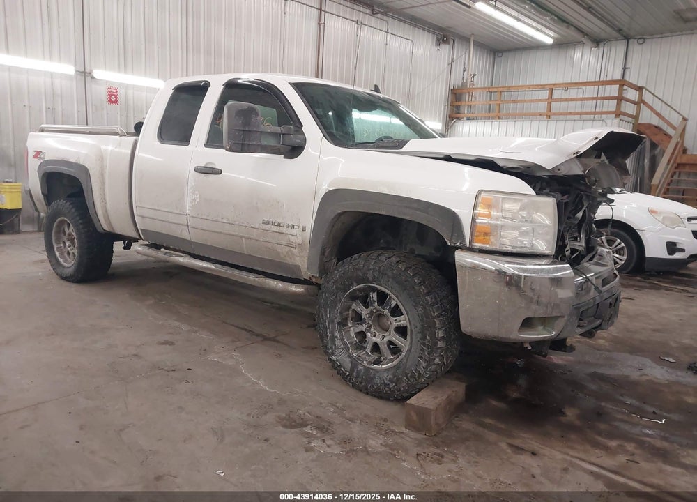 2008 CHEVROLET SILVERADO 2500HD LT2 VIN: 1GCHK29K28E130941