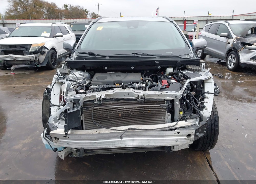 2024 TOYOTA RAV4 XLE VIN: 2T3W1RFV1RW340703