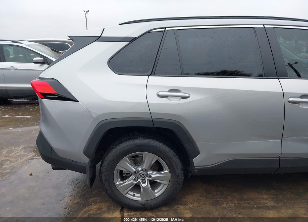 2024 TOYOTA RAV4 XLE VIN: 2T3W1RFV1RW340703