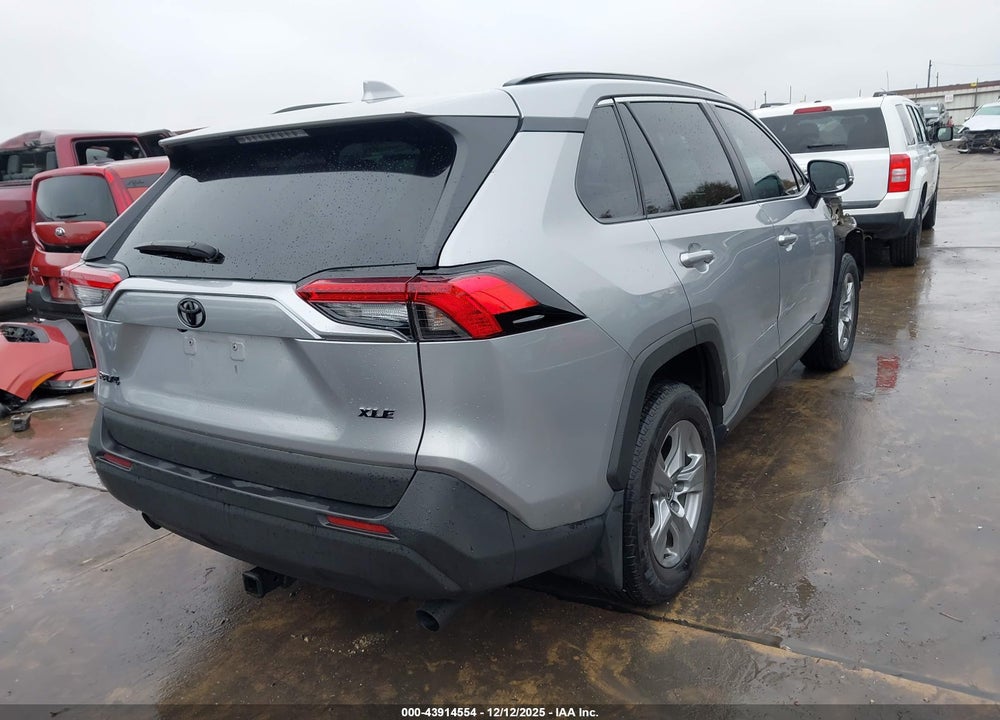2024 TOYOTA RAV4 XLE VIN: 2T3W1RFV1RW340703