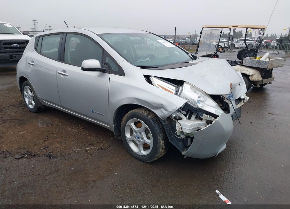 2014 NISSAN LEAF SV VIN: 1N4AZ0CP2EC336893