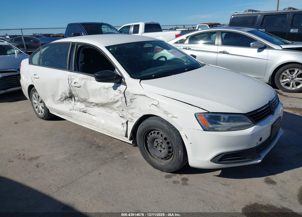 2014 VOLKSWAGEN JETTA 2.0L S VIN: 3VW2K7AJXEM376628