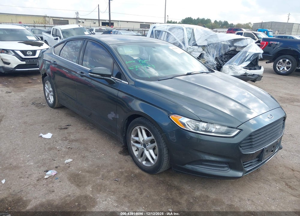 2015 FORD FUSION SE VIN: 3FA6P0HD4FR252667