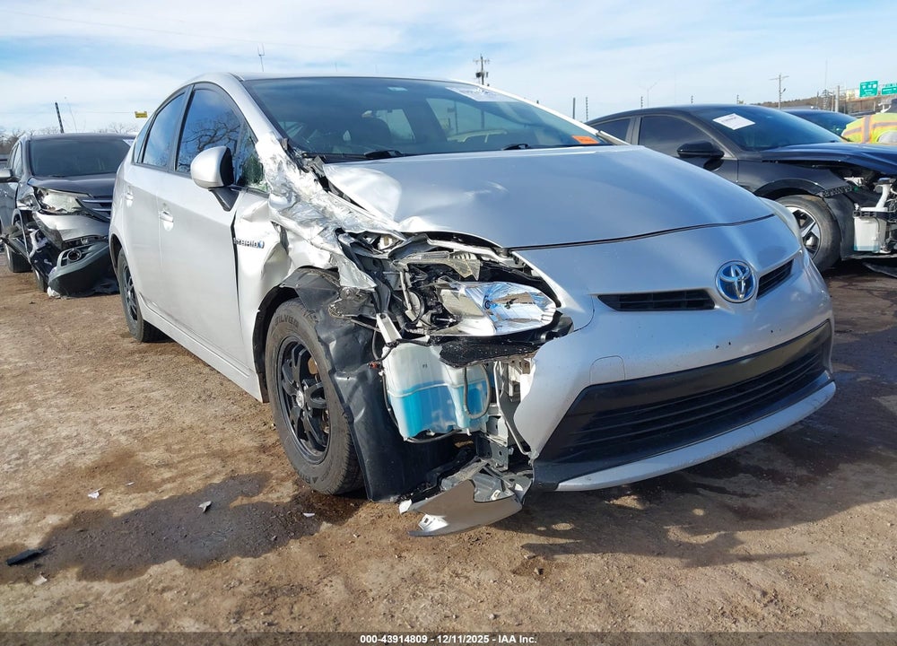 2013 TOYOTA PRIUS TWO VIN: JTDKN3DU7D1643566