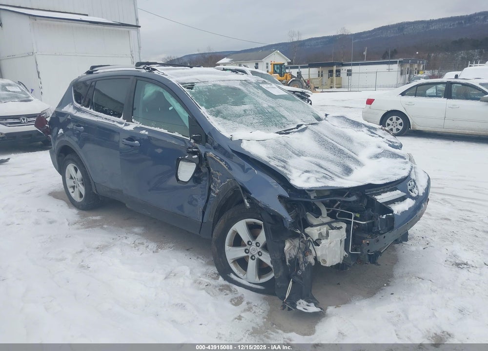 2014 TOYOTA RAV4 XLE VIN: 2T3RFREVXEW169072