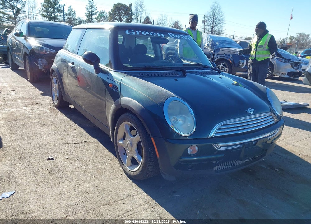 2002 MINI COOPER VIN: WMWRC33432TC36836