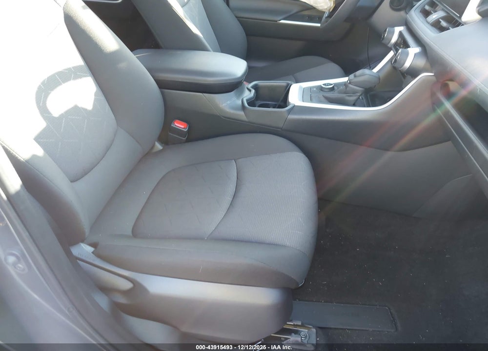 2025 TOYOTA RAV4 HYBRID XLE VIN: JTMRWRFV4SJ067162
