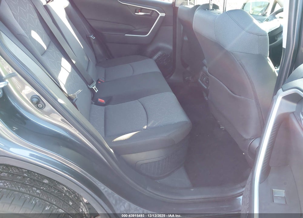 2025 TOYOTA RAV4 HYBRID XLE VIN: JTMRWRFV4SJ067162