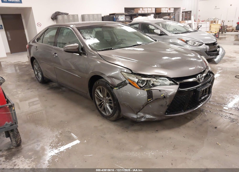 2015 TOYOTA CAMRY SE VIN: 4T1BF1FK7FU877829