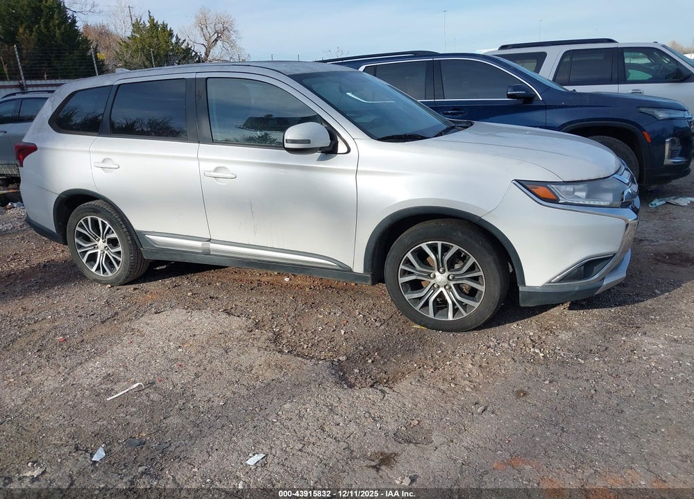 2017 MITSUBISHI OUTLANDER SE VIN: JA4AD3A38HZ043845