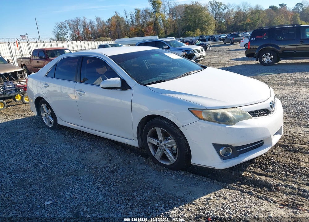2013 TOYOTA CAMRY SE VIN: 4T1BF1FK5DU637529