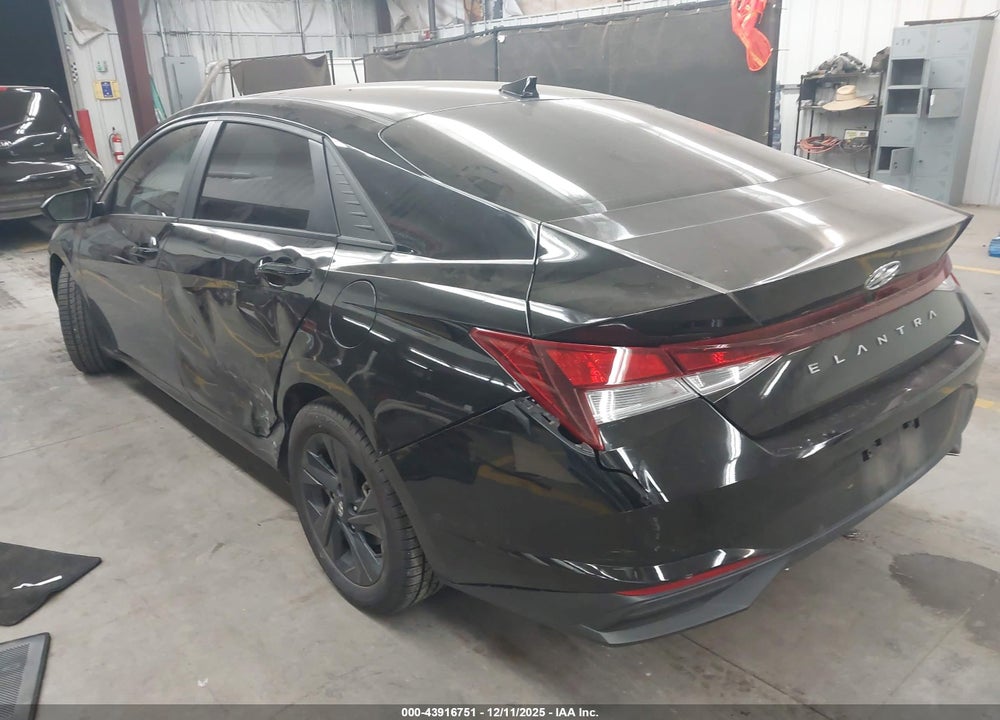 2023 HYUNDAI ELANTRA SEL VIN: KMHLM4AG3PU583697