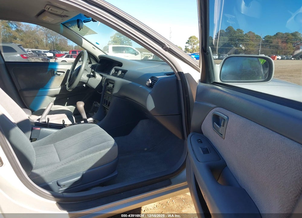 2001 TOYOTA CAMRY CE VIN: 4T1BG22KX1U087765