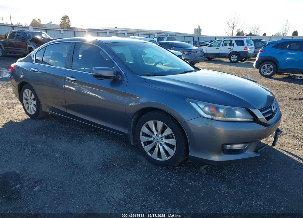 2013 HONDA ACCORD SDN EX-L VIN: 1HGCR2F84DA099743