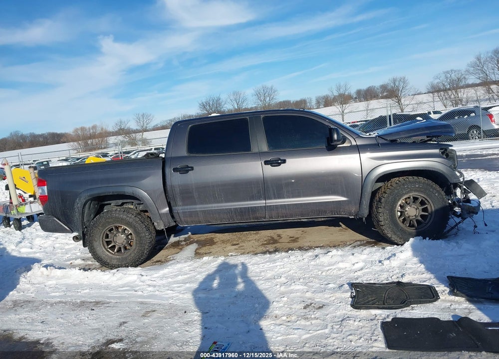 2015 TOYOTA TUNDRA PLATINUM 5.7L V8 VIN: 5TFAW5F11FX475480