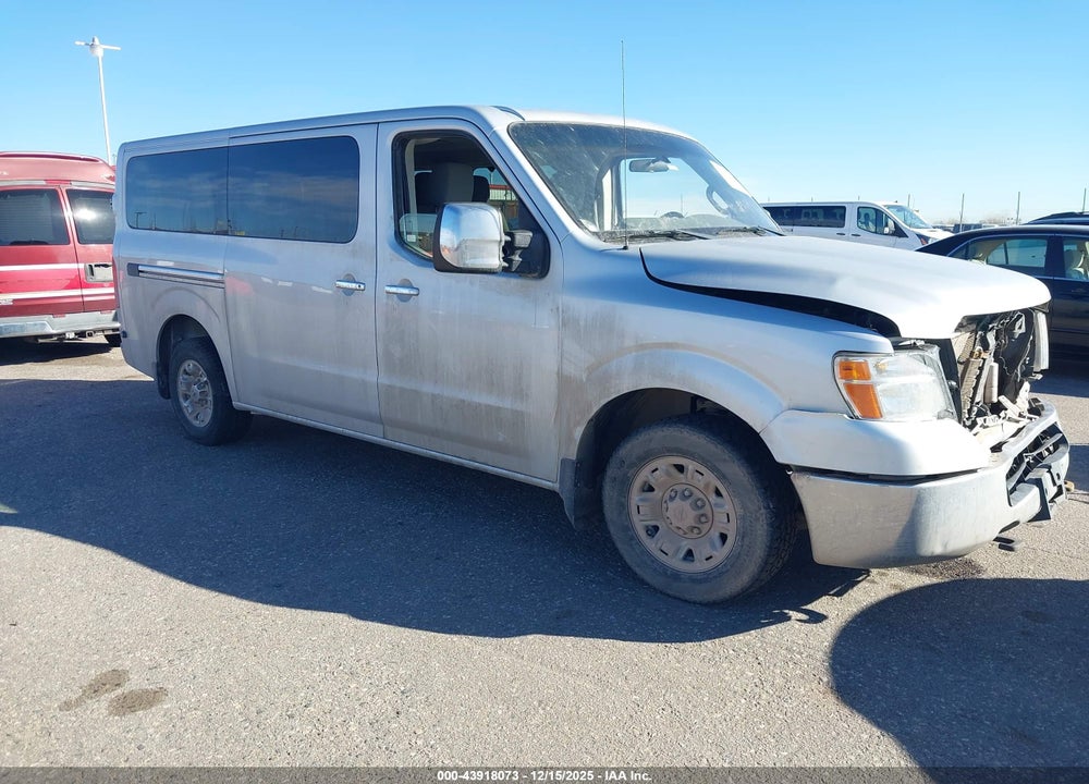 2015 NISSAN NV PASSENGER NV3500 HD SV V8 VIN: 5BZAF0AA7FN850004