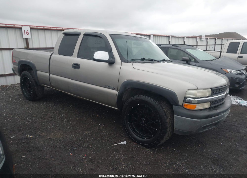 1999 CHEVROLET SILVERADO 1500 LS VIN: 2GCEK19T5X1203628
