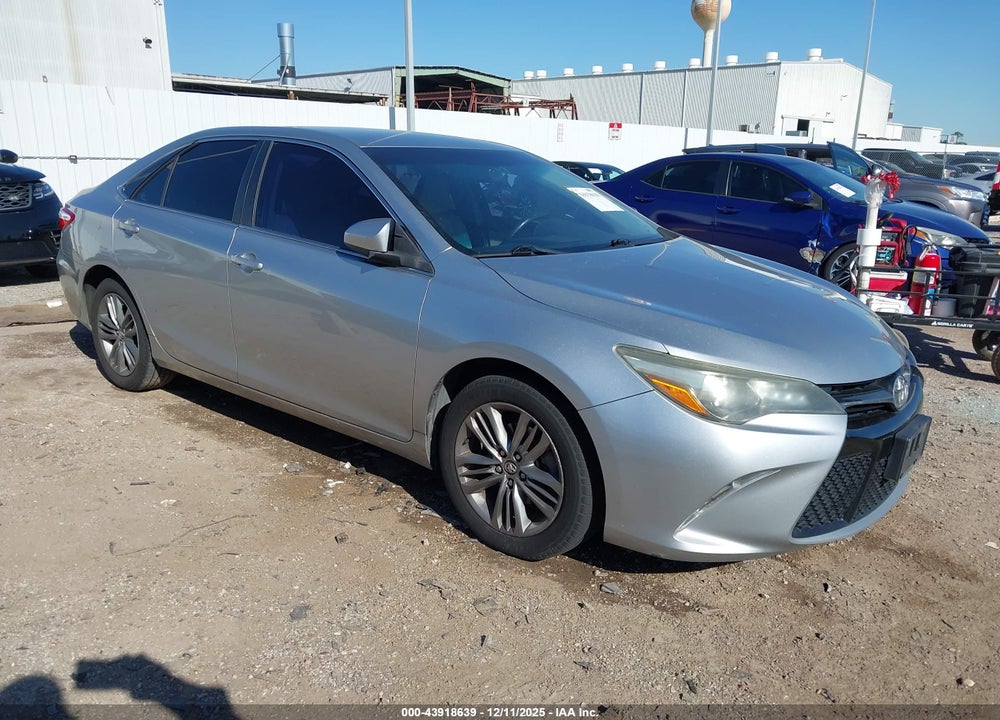 2015 TOYOTA CAMRY SE VIN: 4T1BF1FK4FU030525