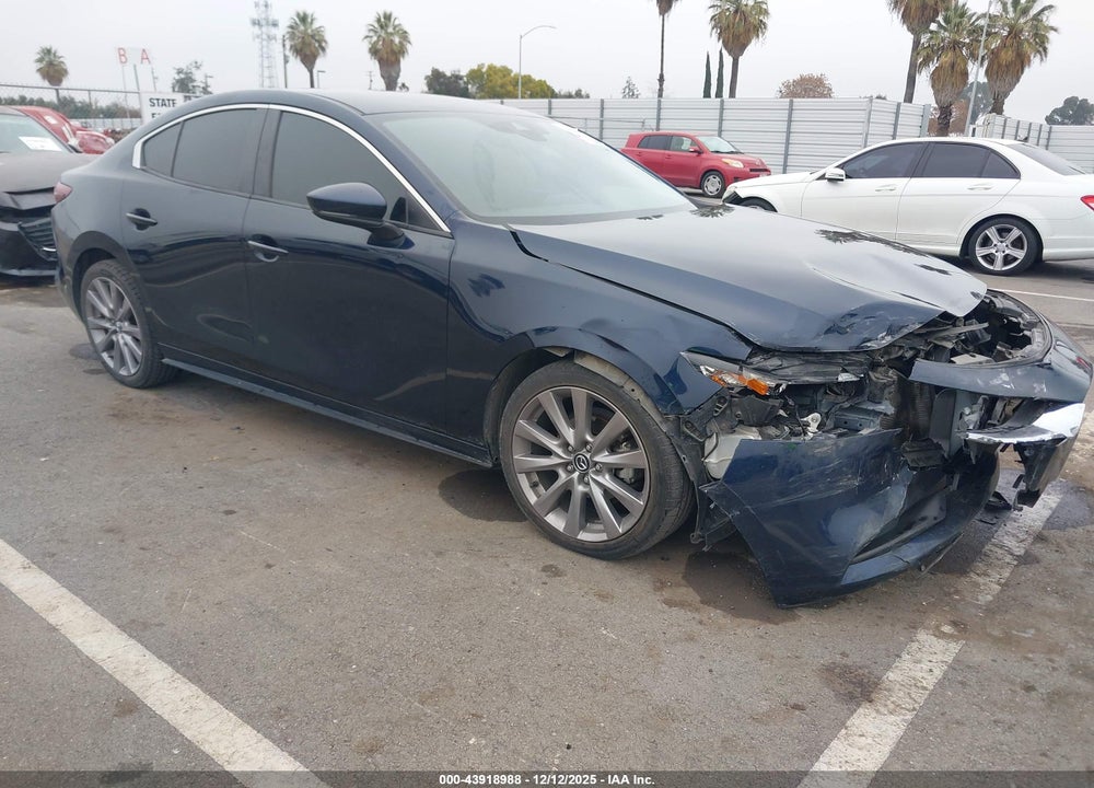 2021 MAZDA 3 SELECT VIN: JM1BPABL1M1320851
