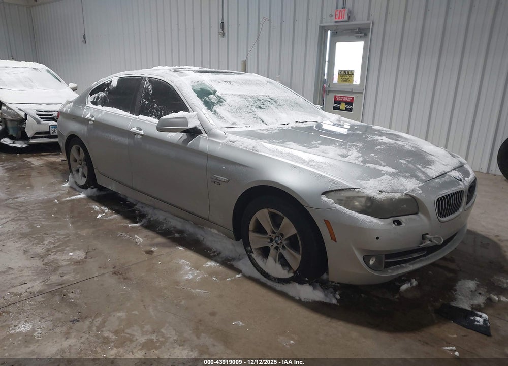 2012 BMW 528I XDRIVE VIN: WBAXH5C56CDW10829