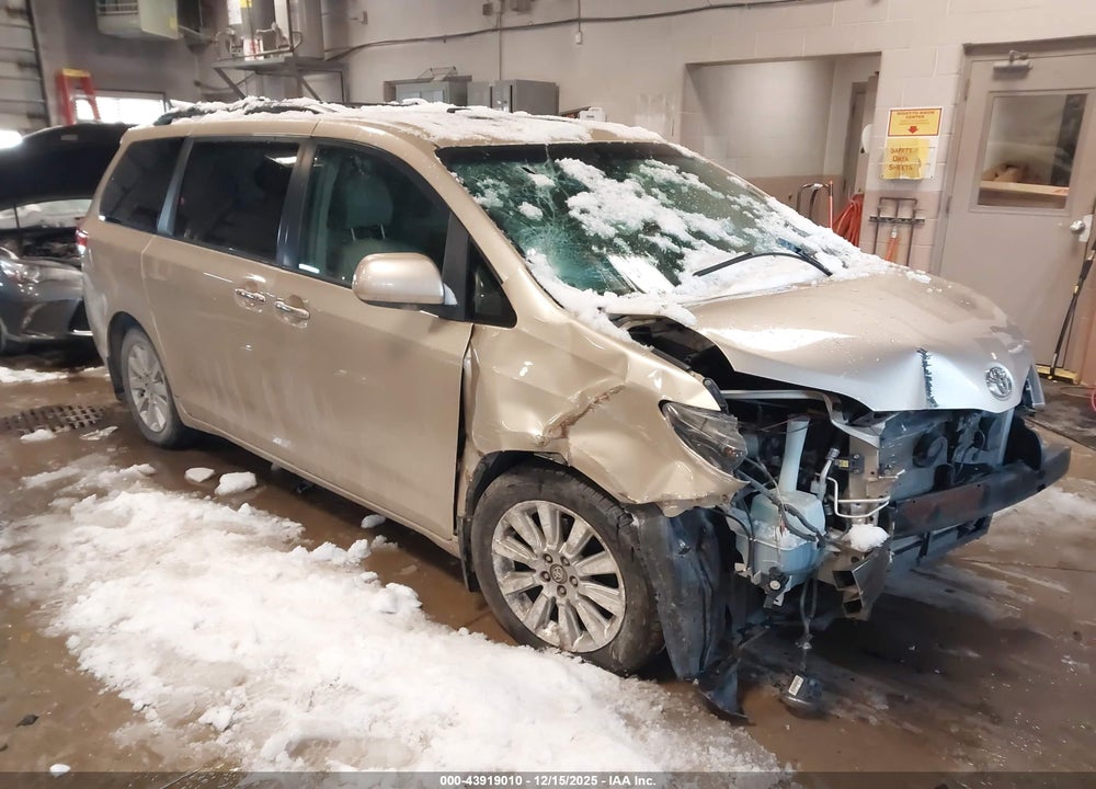 2011 TOYOTA SIENNA LIMITED VIN: 5TDDK3DC9BS003741
