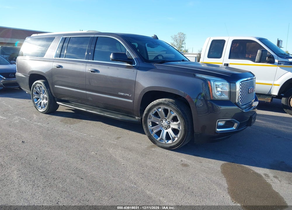 2015 GMC YUKON XL 1500 DENALI VIN: 1GKS2JKJ5FR719302