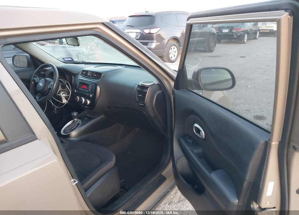 2016 KIA SOUL ! VIN: KNDJN2A22G7238399