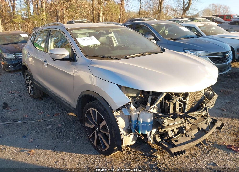 2017 NISSAN ROGUE SPORT SL VIN: JN1BJ1CP4HW021725