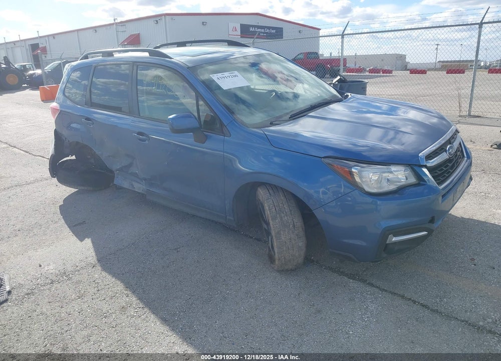 2017 SUBARU FORESTER 2.5I PREMIUM VIN: JF2SJAEC0HH457078