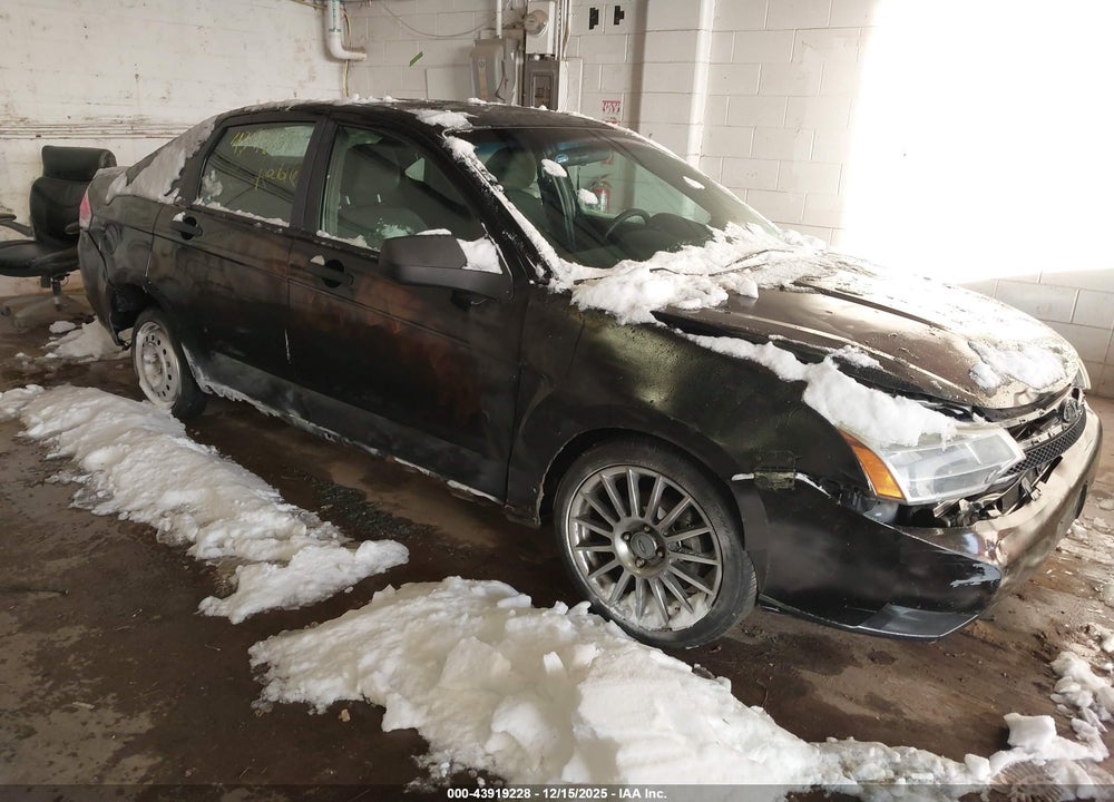 2010 FORD FOCUS SE VIN: 1FAHP3FN1AW257319