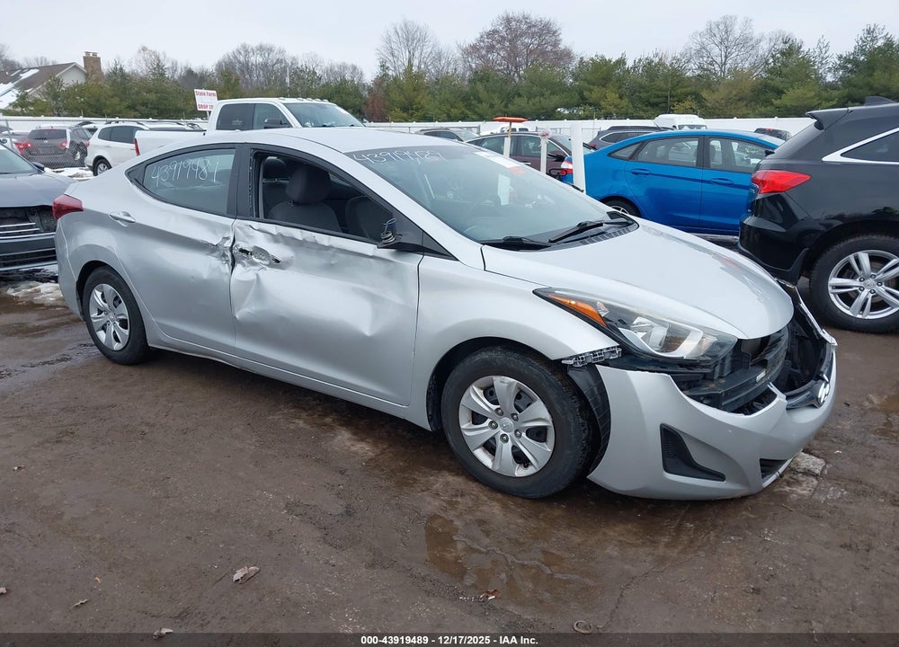 2016 HYUNDAI ELANTRA SE VIN: 5NPDH4AE0GH719533