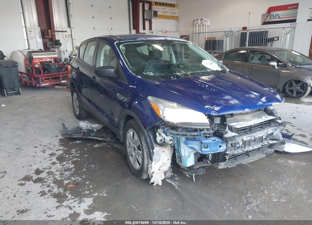 2014 FORD ESCAPE S VIN: 1FMCU0F79EUD98410