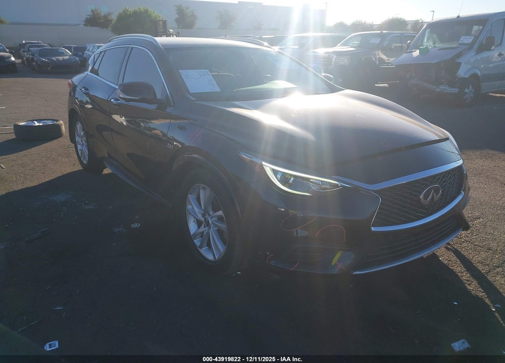 2019 INFINITI QX30 LUXE VIN: SJKCH5CPXKA010346